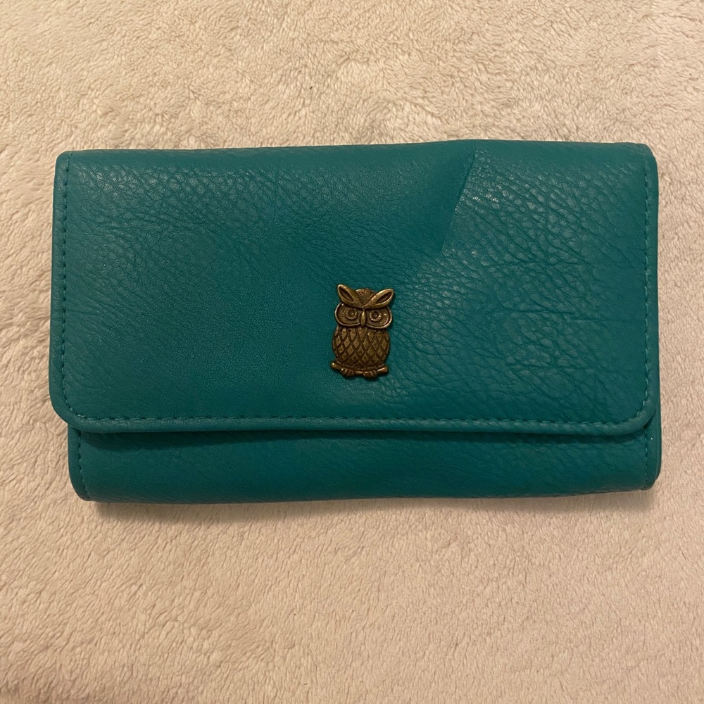 Turquoise wallet
